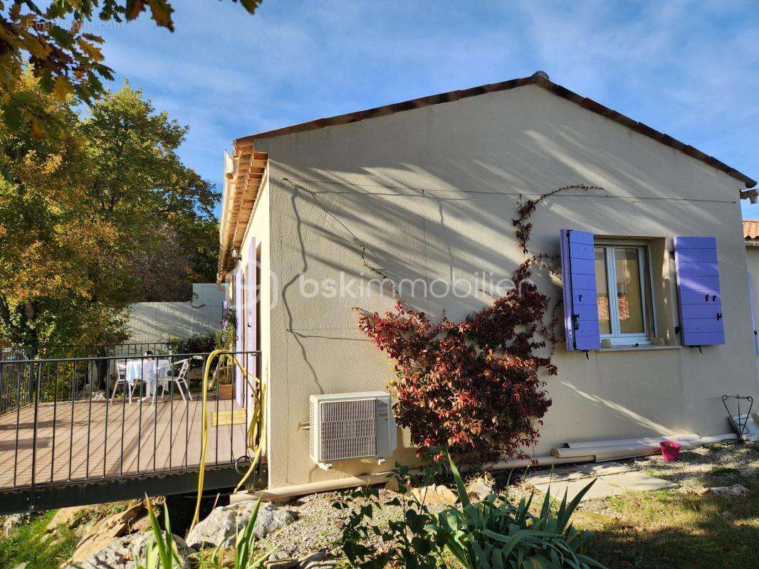 Exclusivite à forcalquier : plain-pied pour deux logements  villa récente quartier calme ! - photo 4