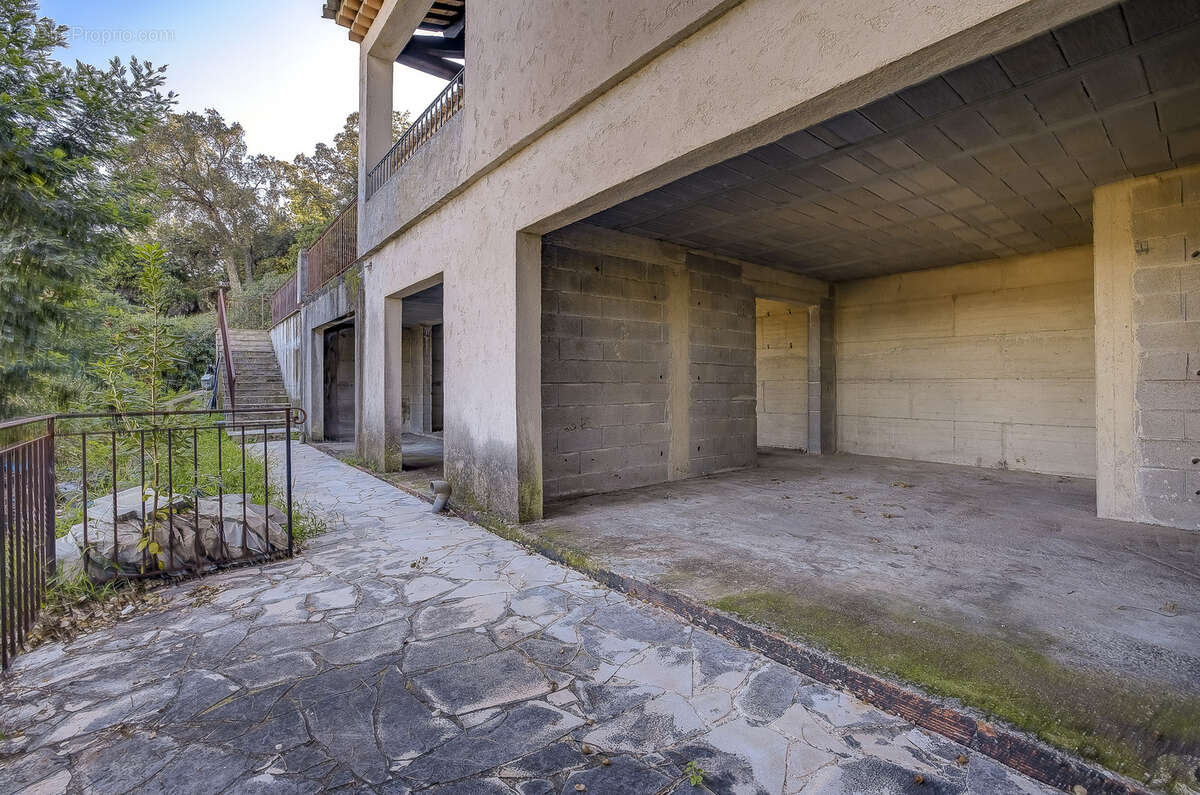 Maison à MANDELIEU-LA-NAPOULE