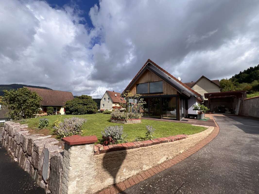 Maison à SAINT-BLAISE-LA-ROCHE