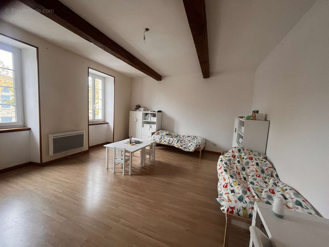 Maison de Village 115m2 - 4 Chambres - Cour - Proche Commodité - photo 7