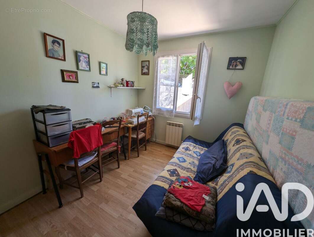 Maison 86 m² à Montignac-Charente  - photo 8