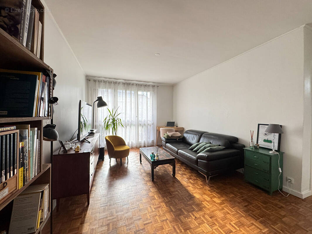 Appartement à FONTENAY-SOUS-BOIS