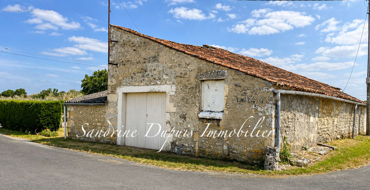 Maison à RETAUD