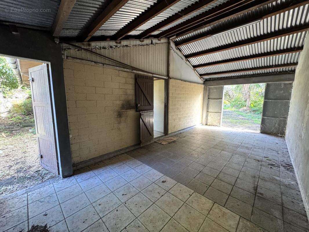 Maison 62 m² à Saint-Joseph  - photo 7