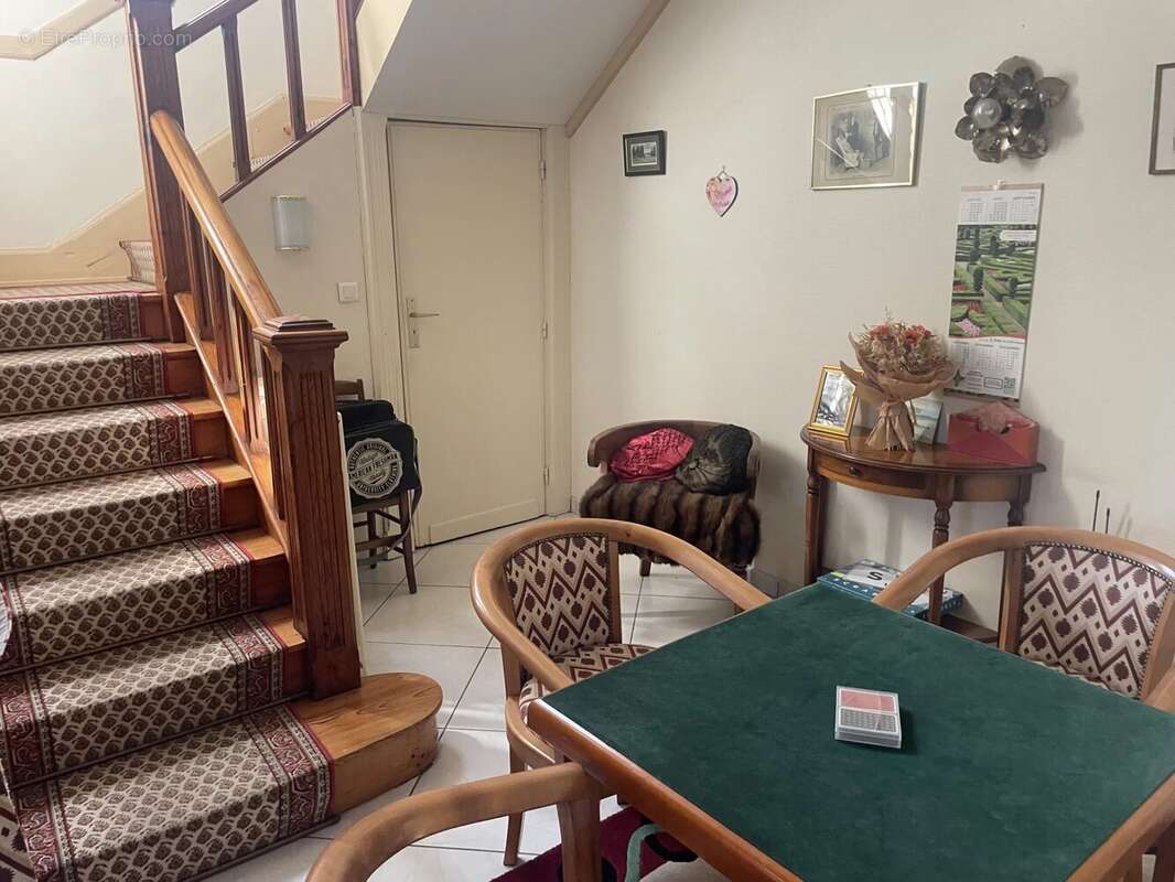 MAISON DE MAITRE avec un jardin , une piscine, une maison T3 - photo 14