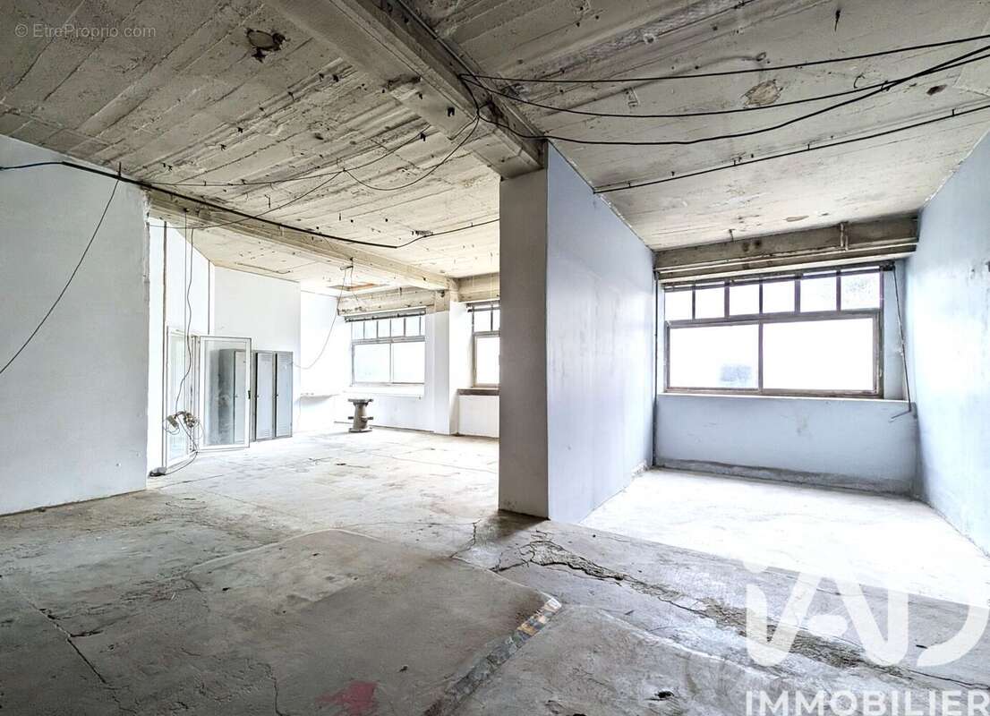 Maison 434 m² à Saint-Martin-De-Valamas  - photo 7