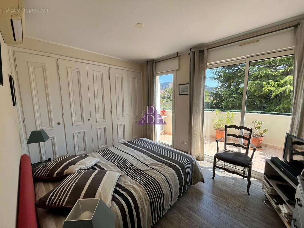 Appartement à CARQUEIRANNE
