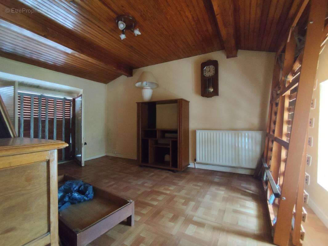 Maison 4 pièces 76 m² à vendre à Le Chambon (07160) - photo 7