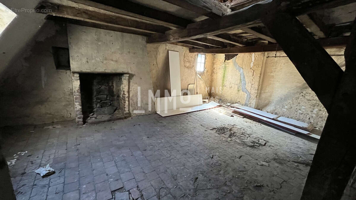 Appartement 422 m² à Saint-Calais  - photo 6
