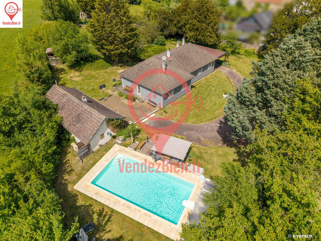 Maison à VASSELAY