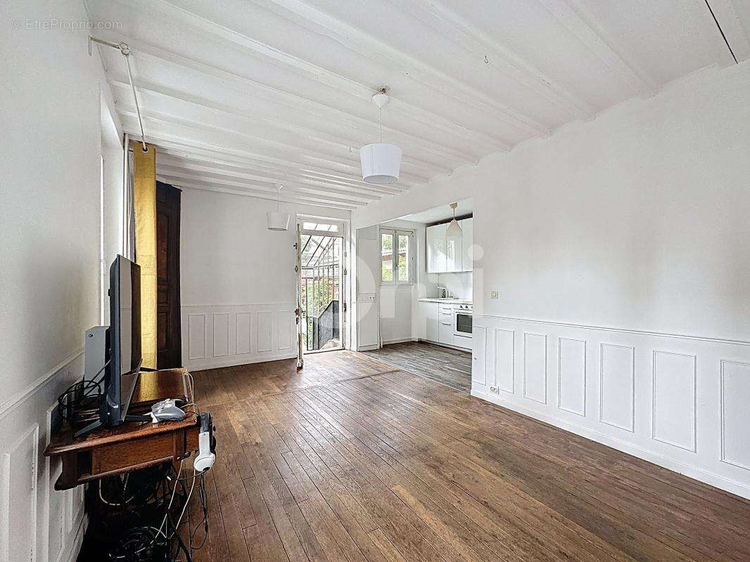 Maison à LE PERREUX-SUR-MARNE