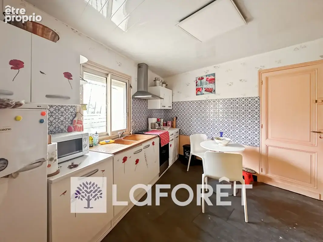 Maison ancienne en pierre située à 5 minutes de Gémozac 147 m2 - photo 4