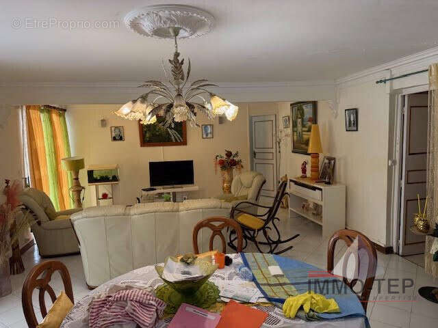 Appartement à PETIT-BOURG