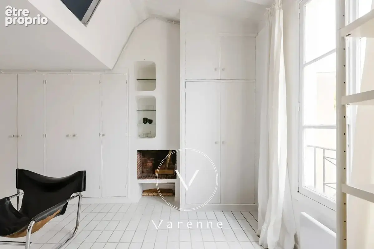Paris 7 - Appartement en dernier étage traversant - photo 4