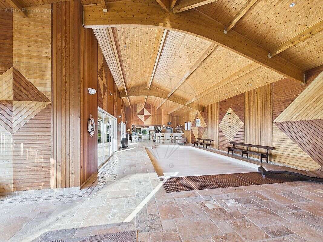 Maison à FONTCOUVERTE