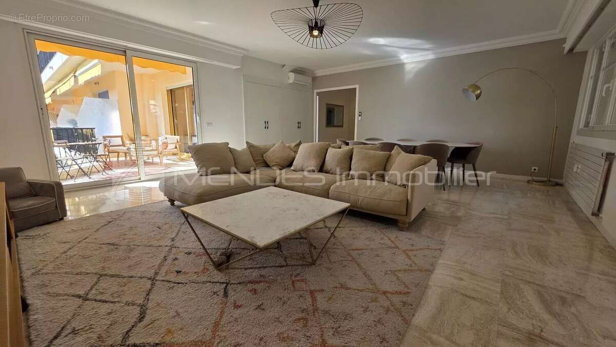 Appartement à CAP-D'AIL