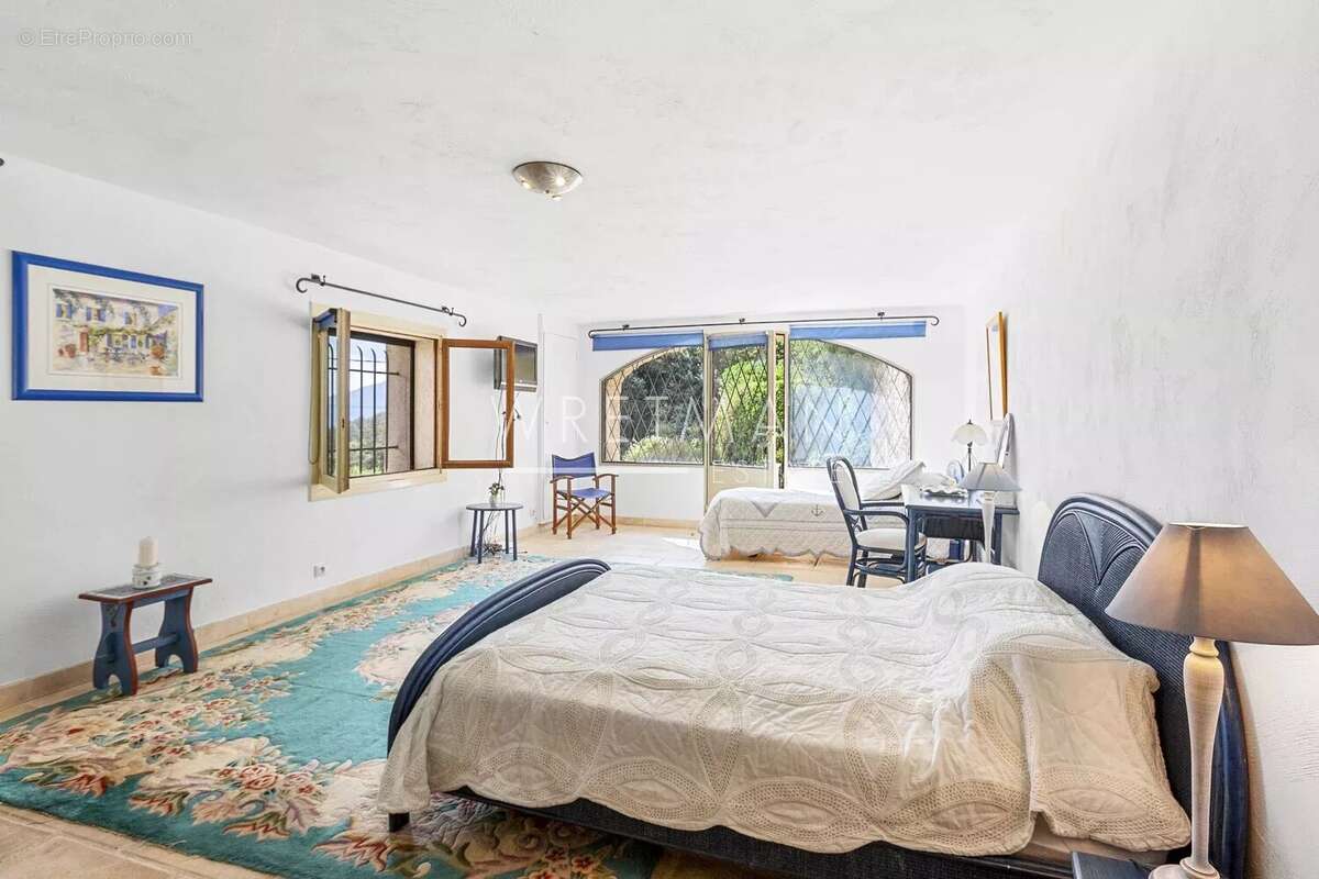 Maison à TOURRETTES-SUR-LOUP