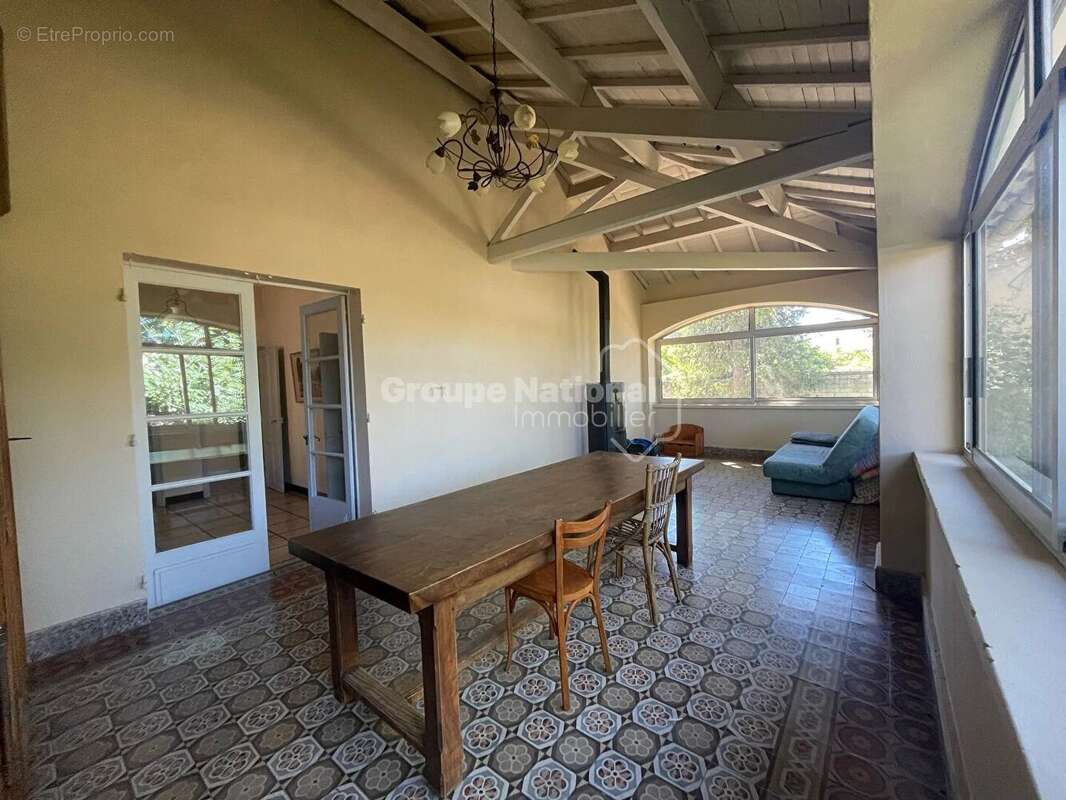 Maison à CHATEAURENARD