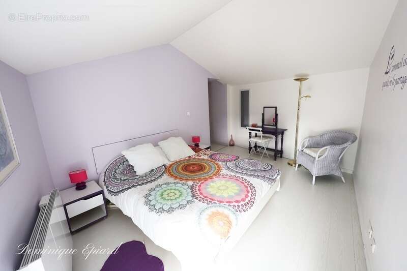 3 maisons, piscine & potentiel touristique (gîte et maisons d'hôtes) – 1,5 hectare - photo 2