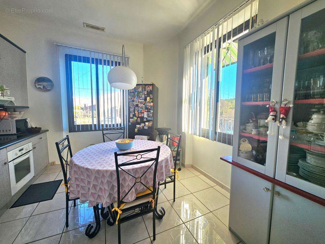 Maison à LA VALETTE-DU-VAR