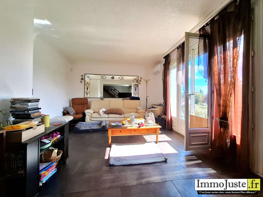 Maison 170 m² à Epernon  - photo 6