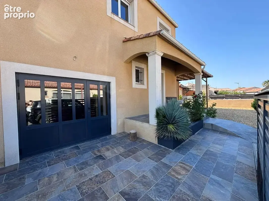 Rare  à Gruissan Mateille villa R+1 142 m² hab - photo 2