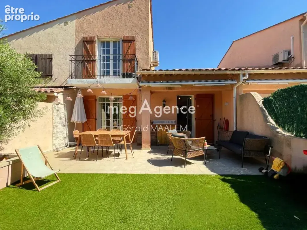 Maison à ROQUEBRUNE-SUR-ARGENS