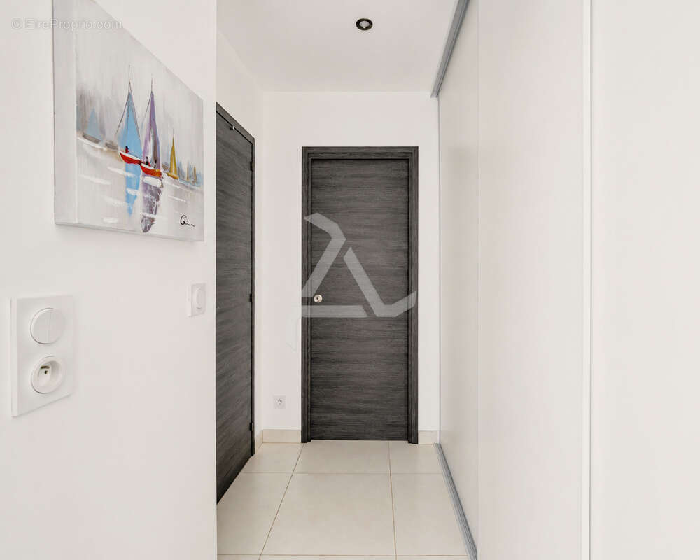 Agréable appartement t2 à ste-lucie de porto-vecchio à proximité des commodités et à dix min des plages - photo 13