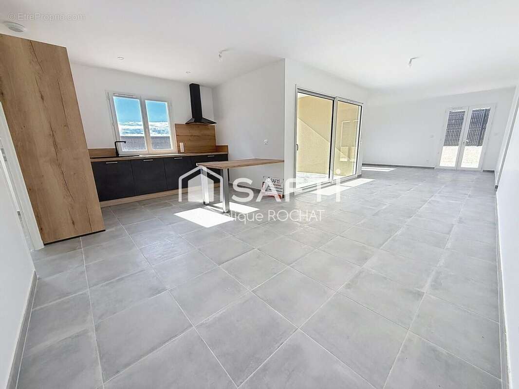 Photo 3 - Maison à POUZOLLES
