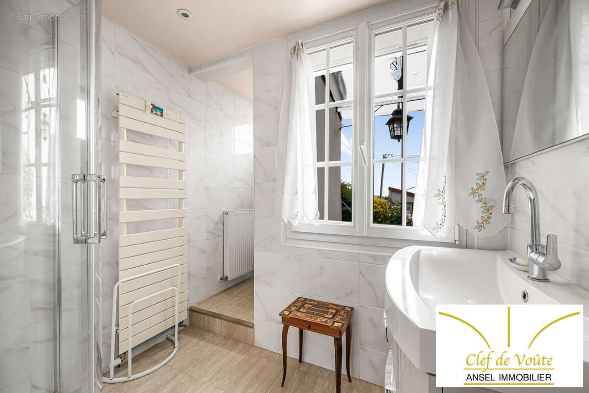 Maison à NANTERRE