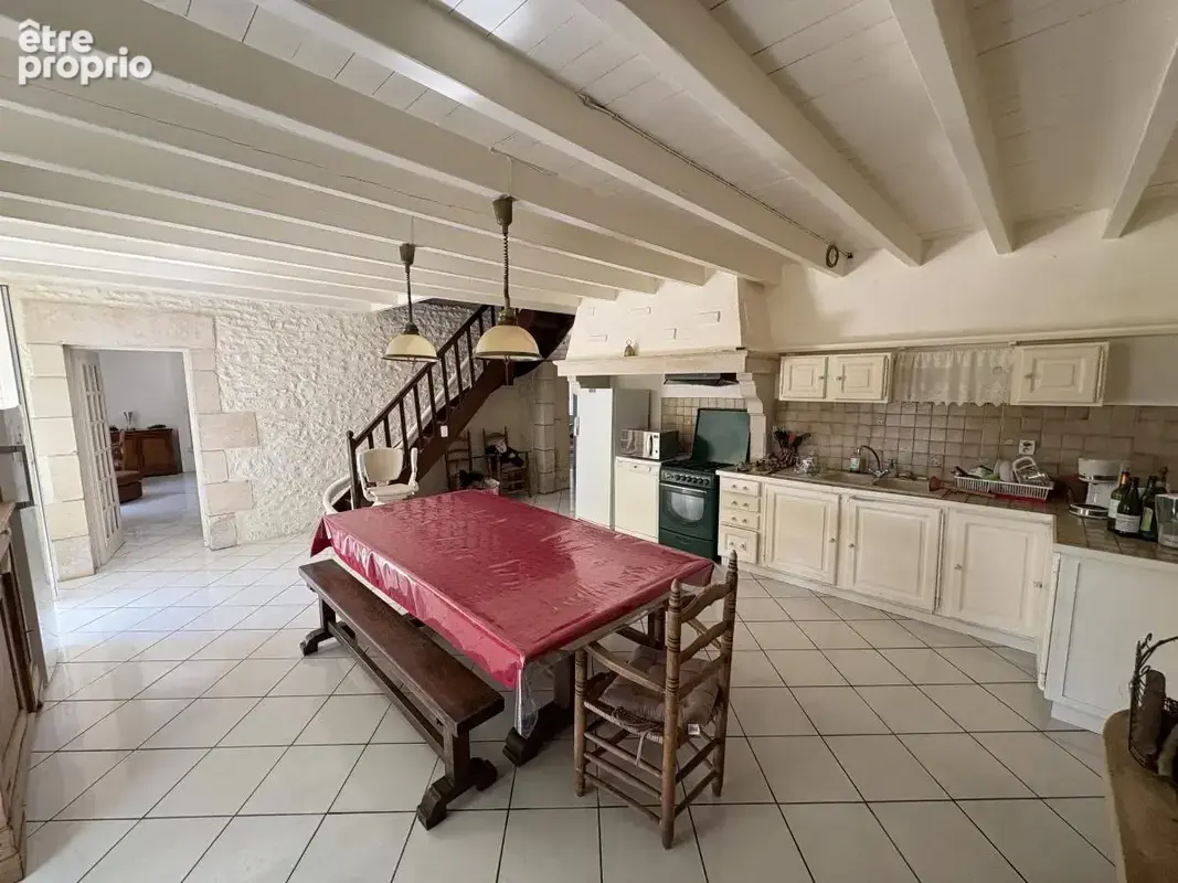 Maison 188 m² à Prailles  - photo 4