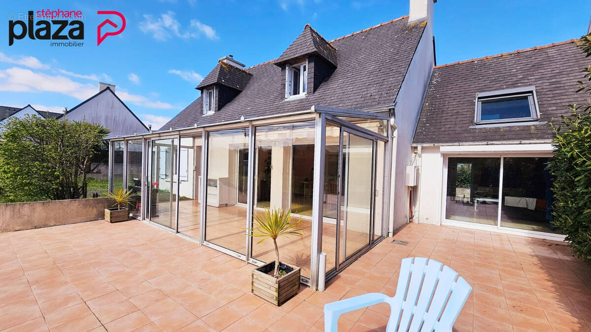Maison à POULLAN-SUR-MER