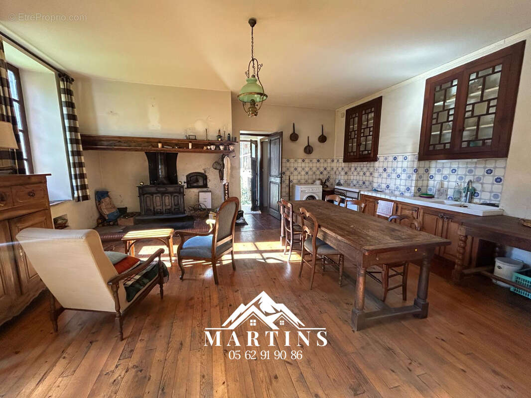 Vallée des Gaves - Maison Bigourdane et grange sur 1400m2 de terrain. - photo 10