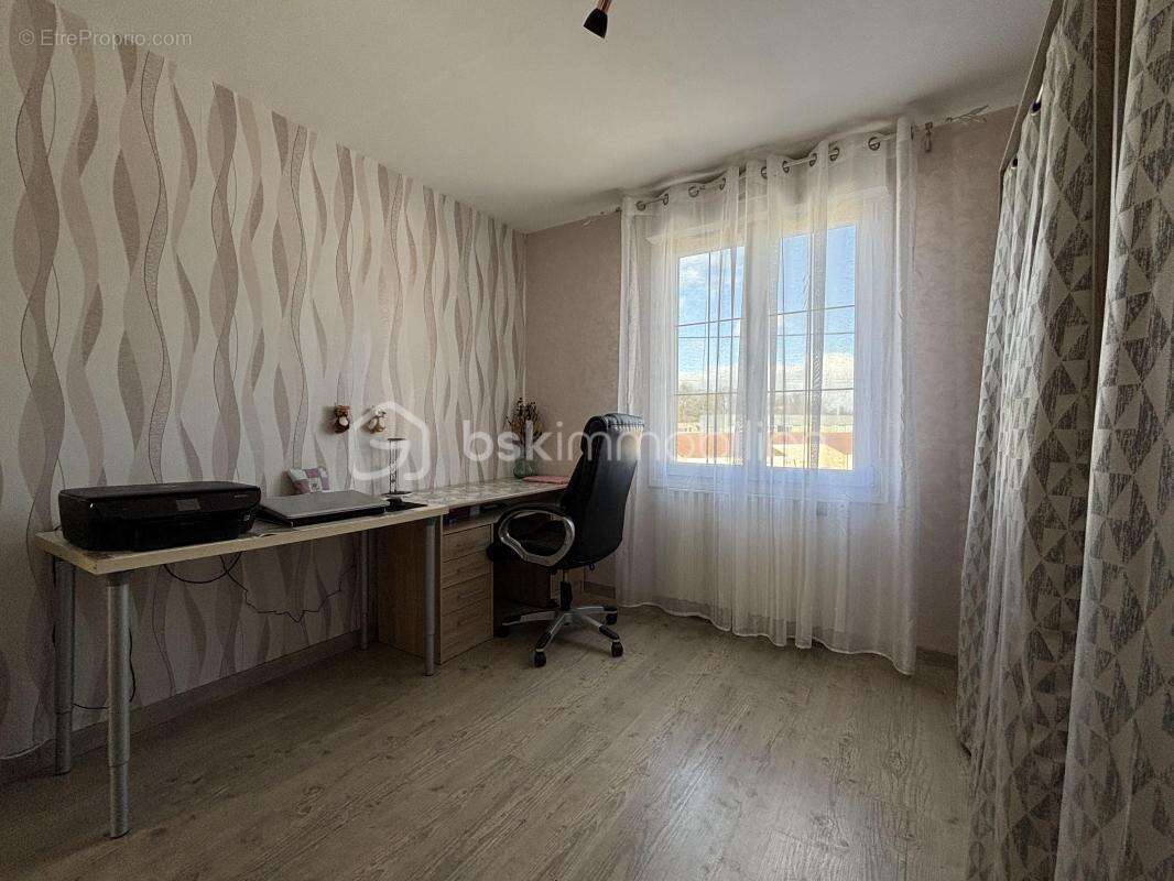 Treize-Septiers – Maison familiale avec beaux volumes et jardin exposé Sud/Ouest - photo 10