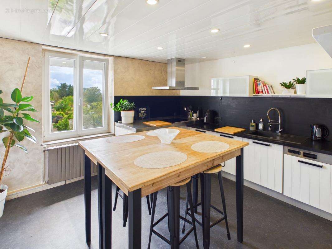 Appartement à POUILLY