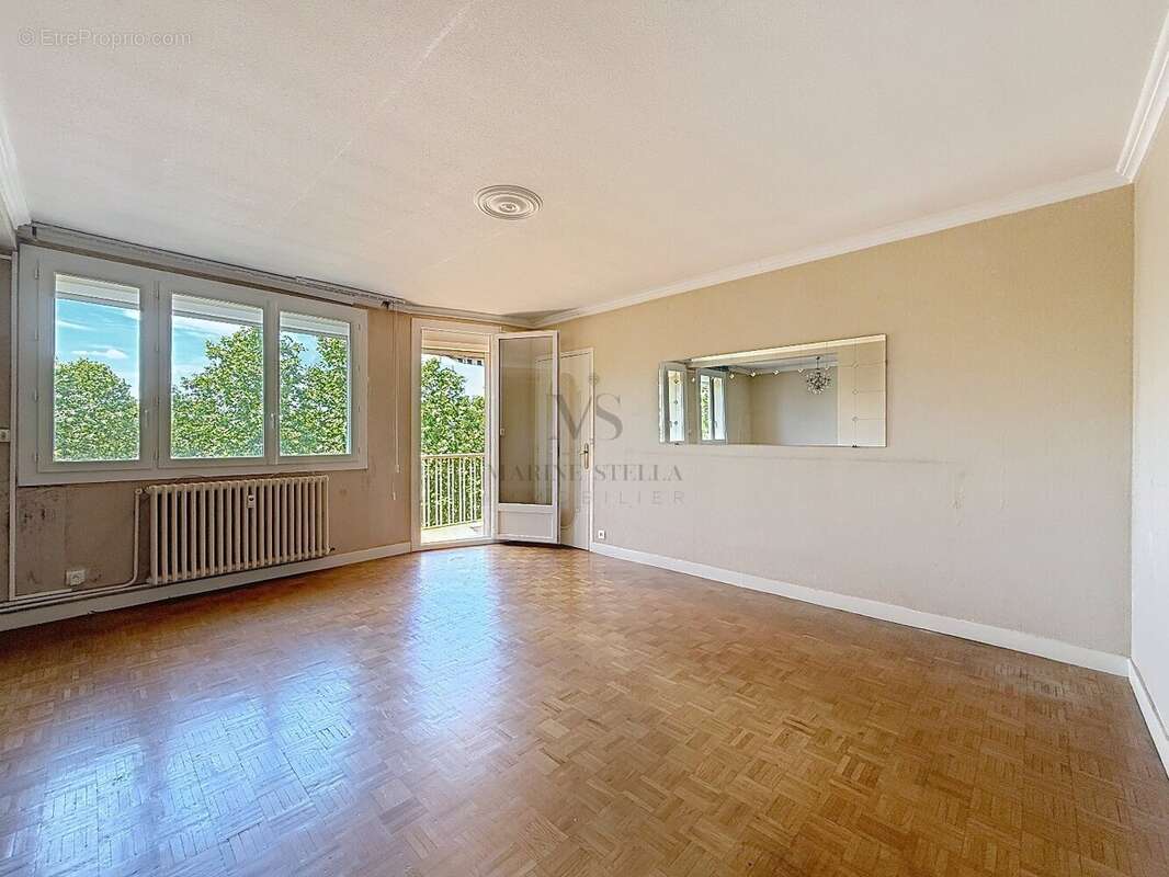 Appartement à BEZIERS
