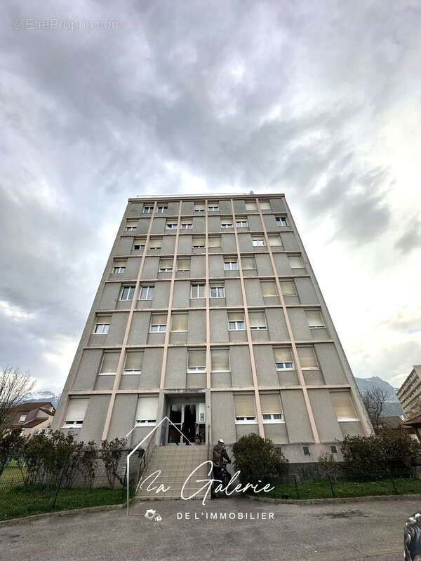 Appartement à LE PONT-DE-CLAIX