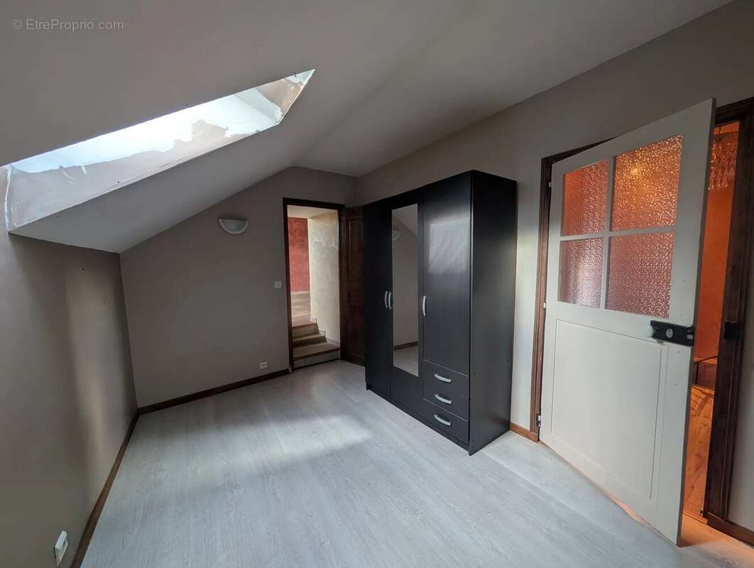 Maison à LE CHATELET-EN-BRIE