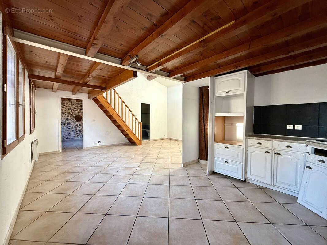 Appartement à FLORENSAC