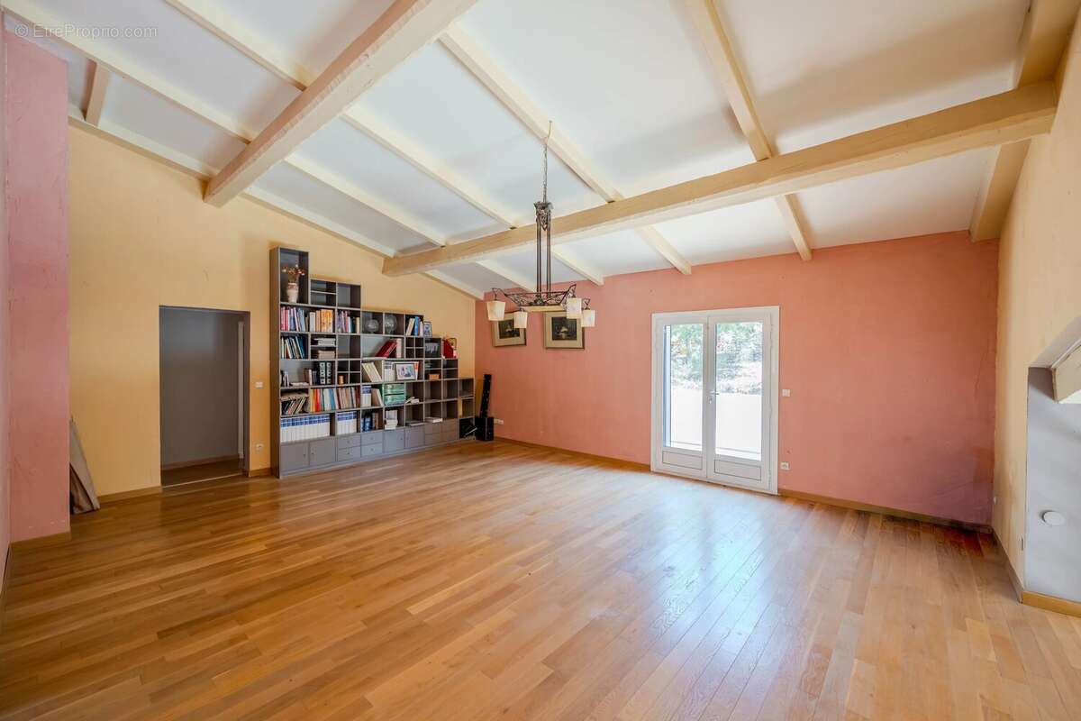 Maison familiale de 250 m² sur plus d'un hectare de terrain – Piscine – Vue dégagée – Méounes-les-Montrieux - photo 10