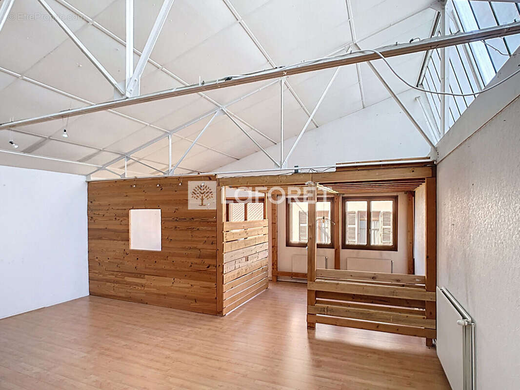 Loft Villefranche Sur Saone 3 pièce(s) 124.01 m2 - photo 4