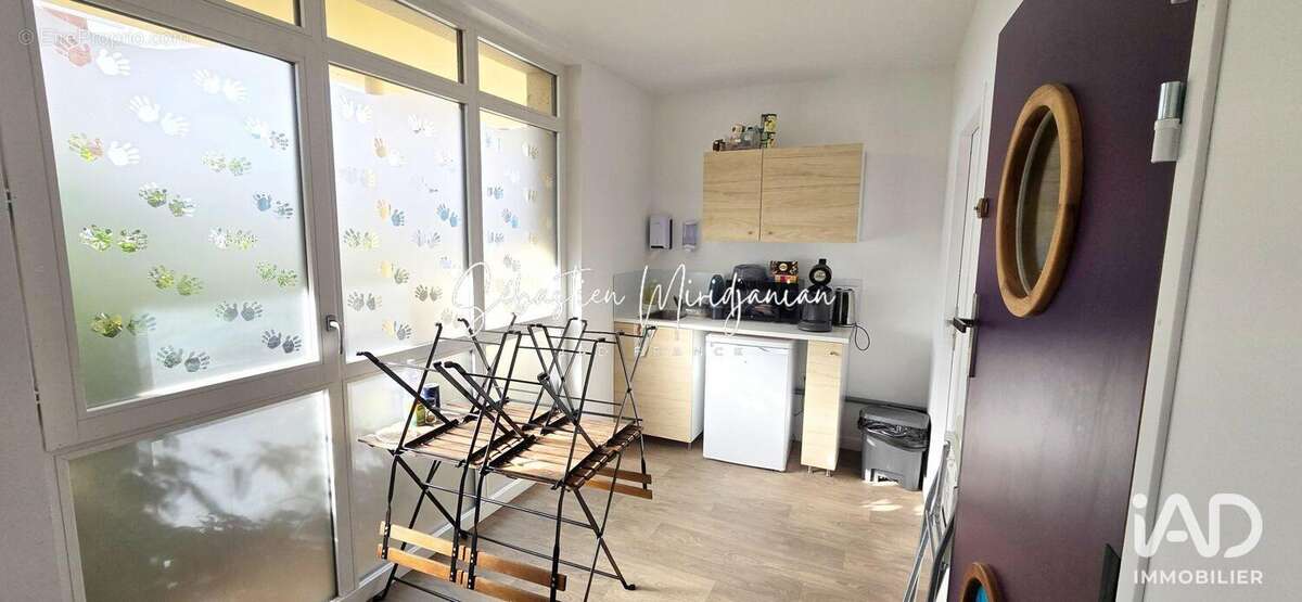 Photo 6 - Commerce à SOLLIES-PONT