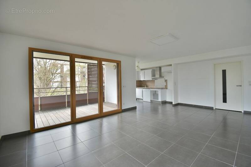 Appartement à TASSIN-LA-DEMI-LUNE