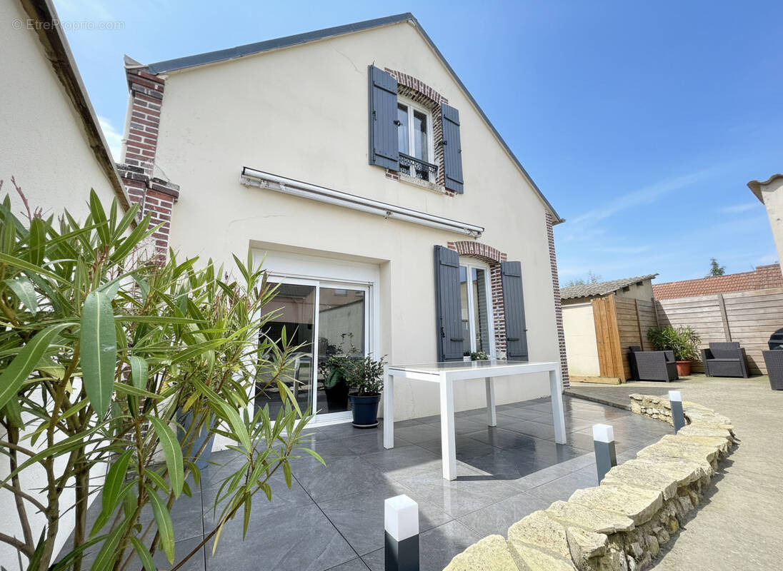 Maison à BAILLEAU-LE-PIN