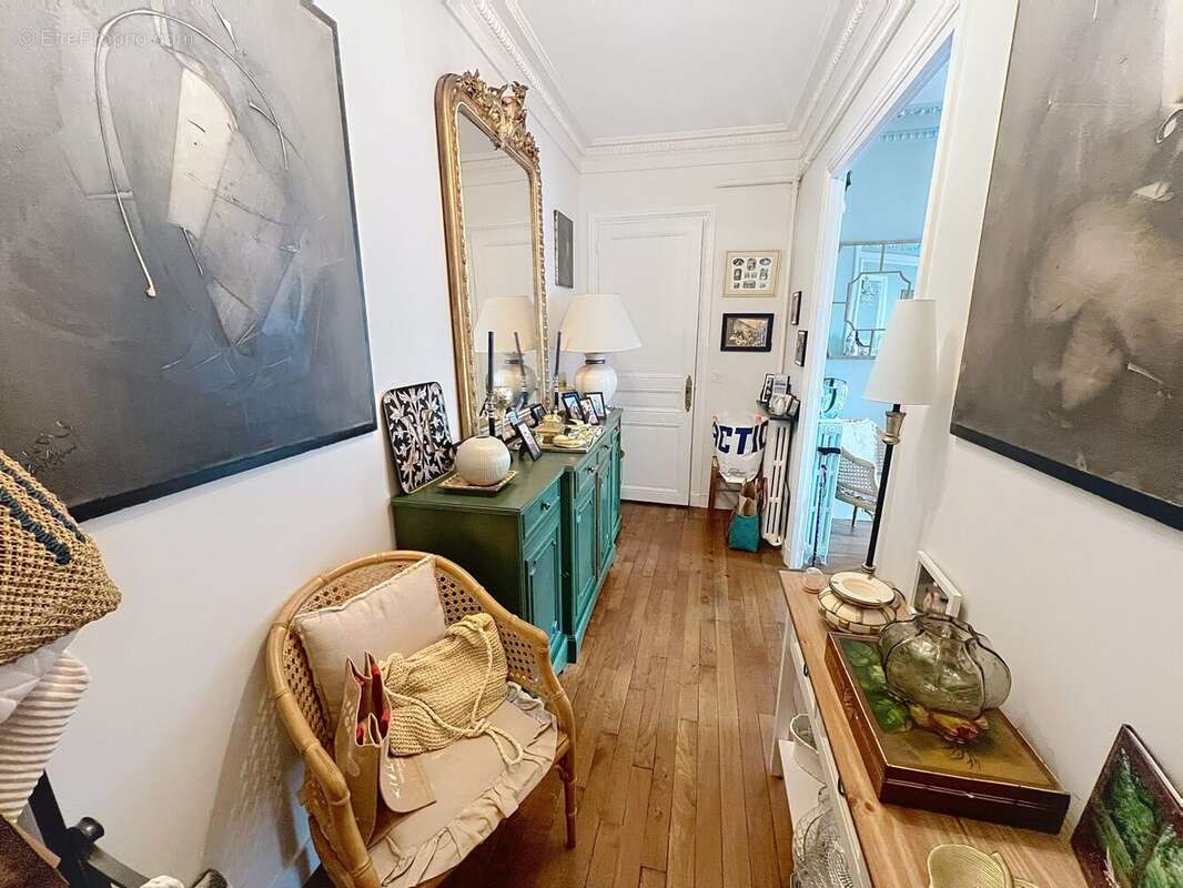 Appartement à GARCHES