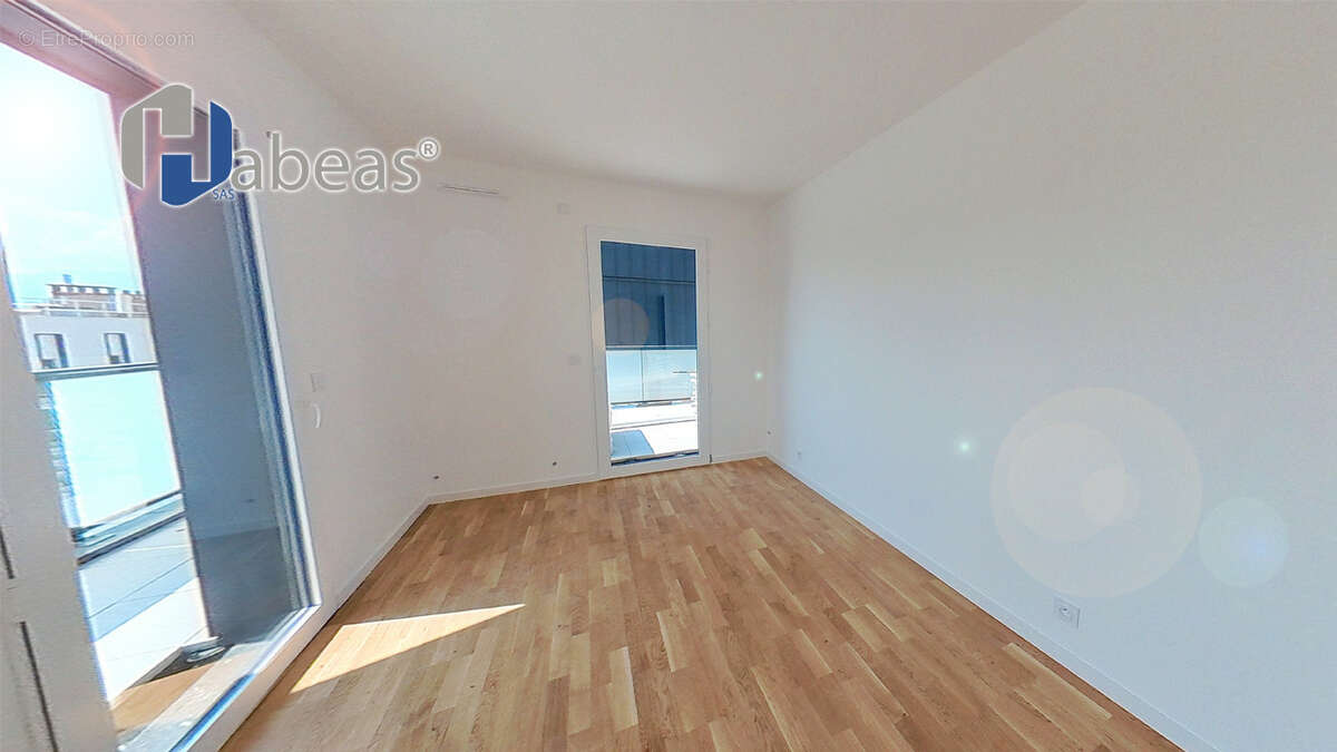 Appartement à VILLE-LA-GRAND