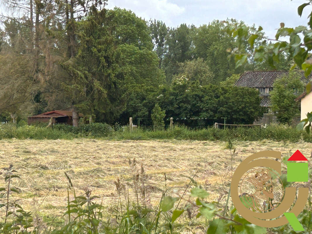Terrain 948 m² à Frohen-Le-Grand  - photo 4