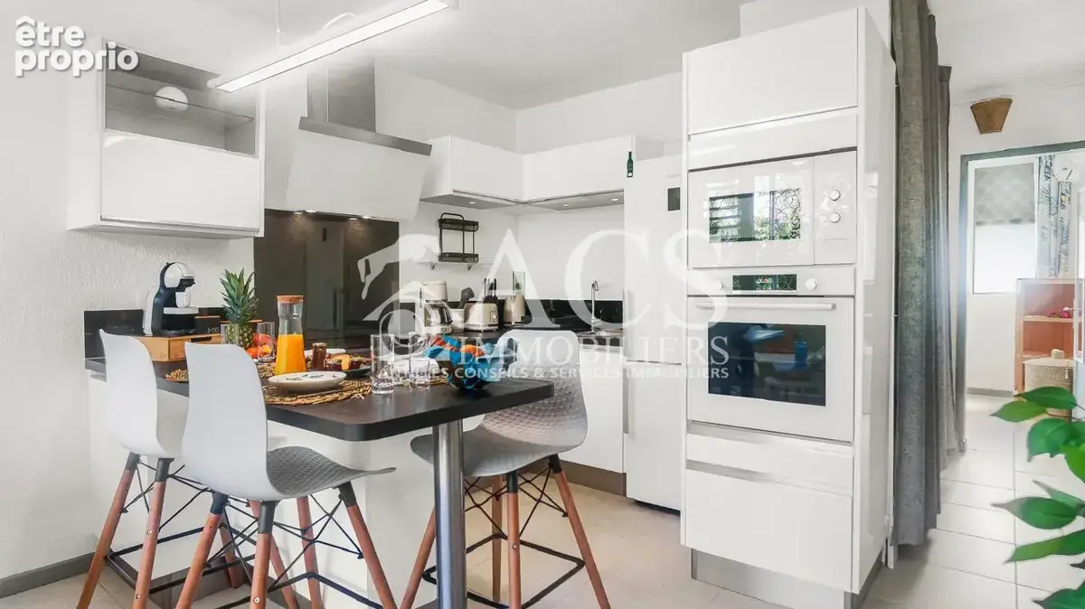 Appartement T3 en rez-de-chaussée à l'Anse Mitan - LES TROIS-ILETS - photo 6