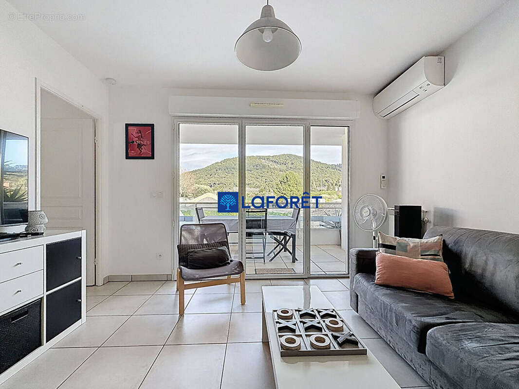 Appartement à CARQUEIRANNE