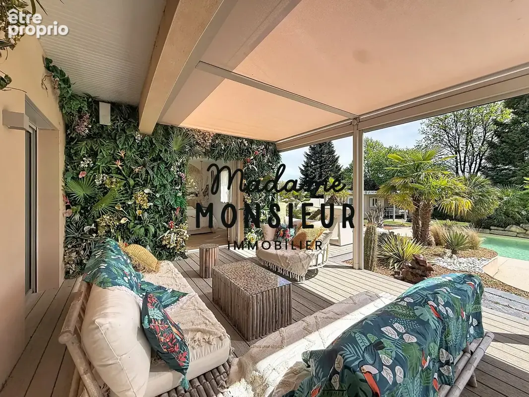 Maison 5 pièces 165 m² à vendre à La Chapelle-De-La-Tour (38110) - photo 4